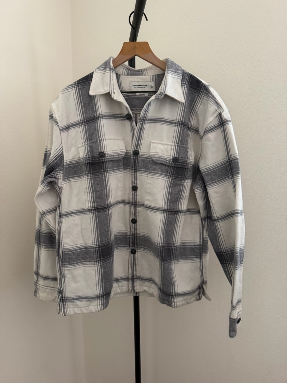 Abercrombie & Fitch Gray and White Plaid Shirt Jacket heavy weight - Picture 2 of 4